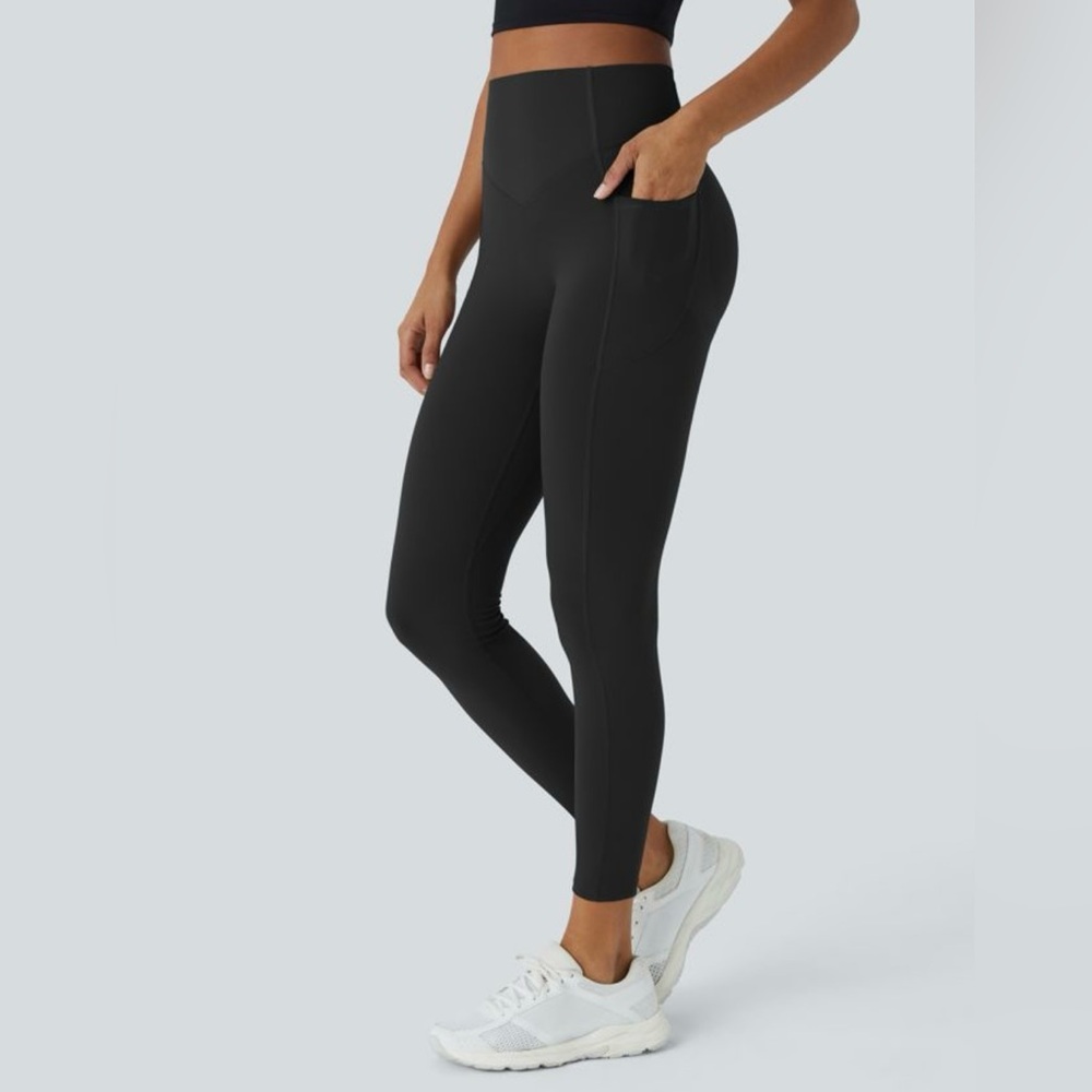HALARA UltraSculpt Contour-Sculpting Black Leggings